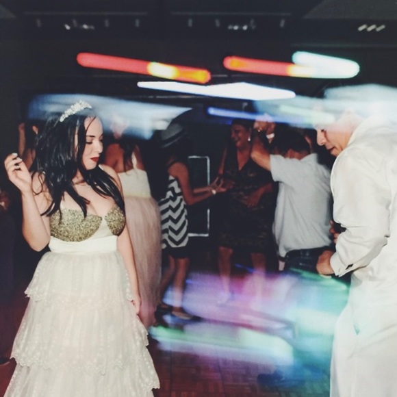 Meet Your Posher - Picture 2 of 12